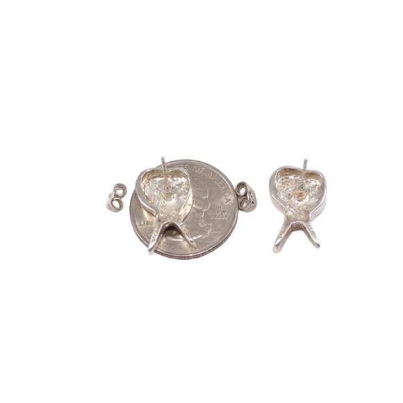 Sterling Silver Pair of Tennis Rackets Sport Post Earrings - Picture 4 of 4